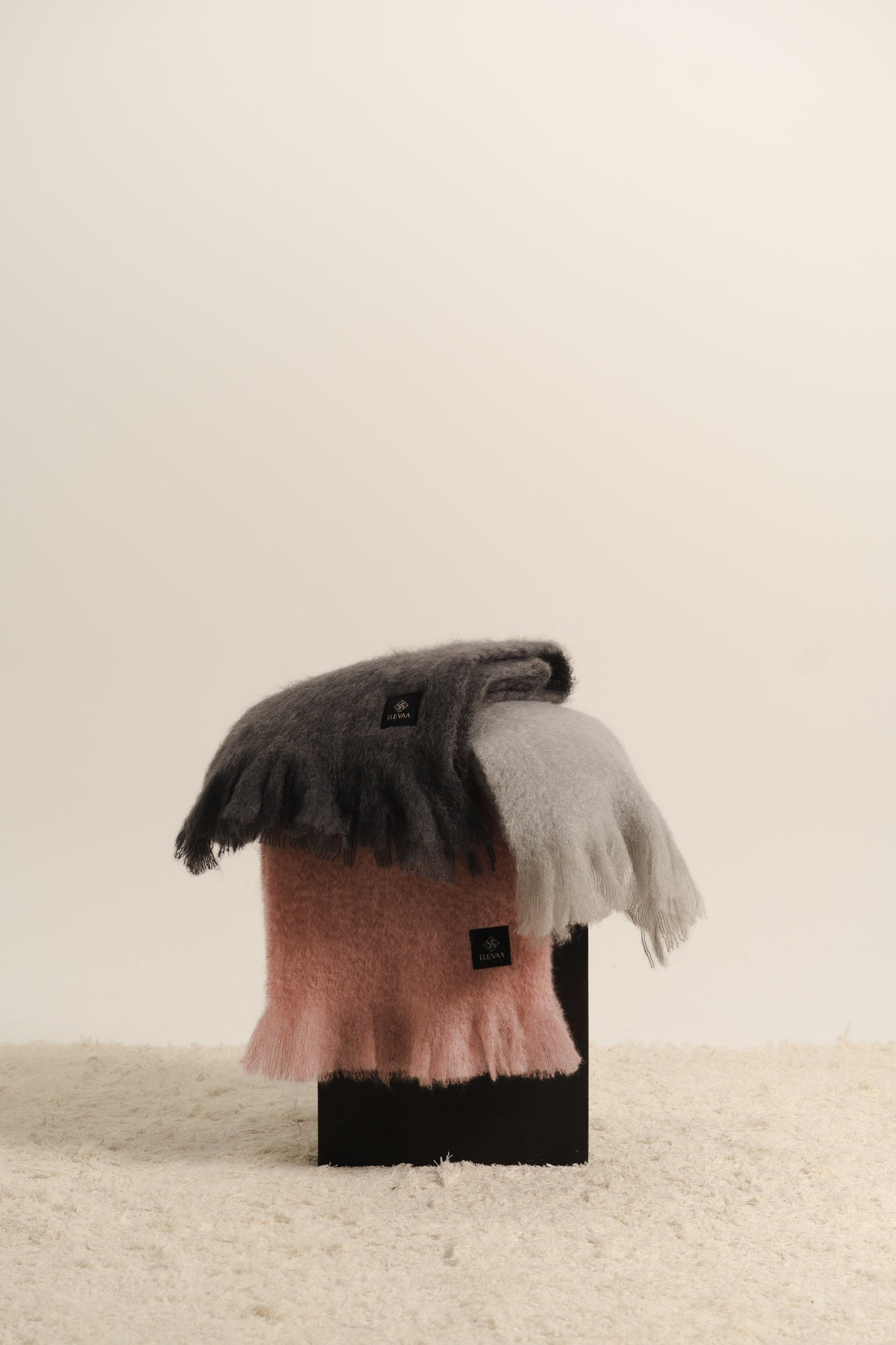 Ballet Pink Mohair Scarf Accesorios ELEVAA 