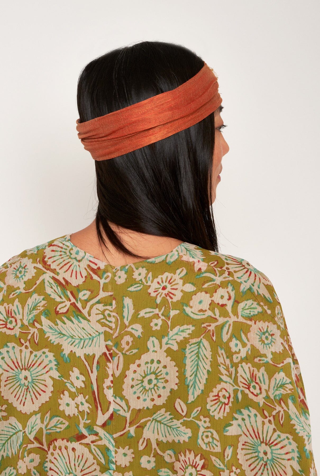 Bandeau naranja con flor Headband Coterelle 