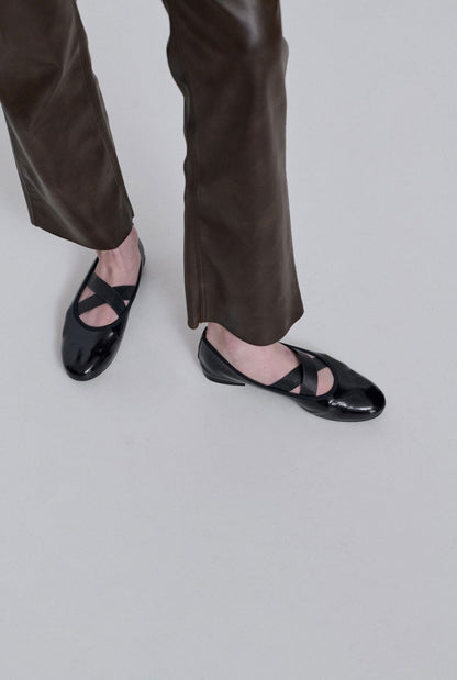 Bettina Ballet Flats in Black Patent Leather Flat shoes AUGUSTA 