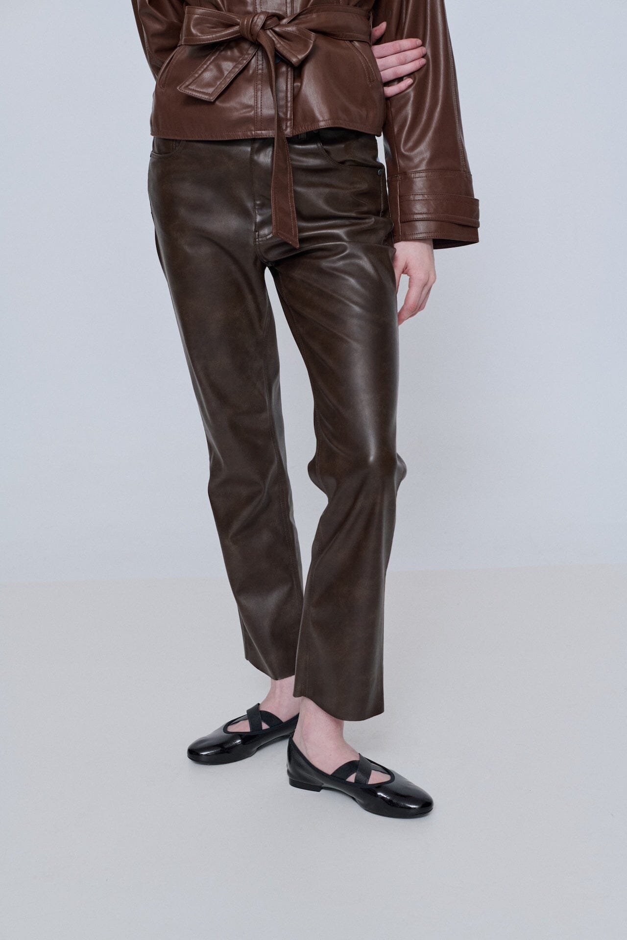 Bettina Ballet Flats in Black Patent Leather Flat shoes AUGUSTA 