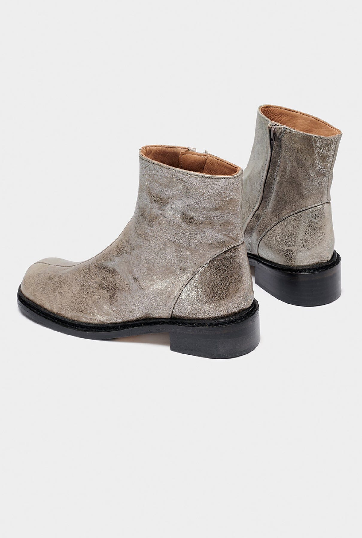 Bina Silver Boots Naguisa 