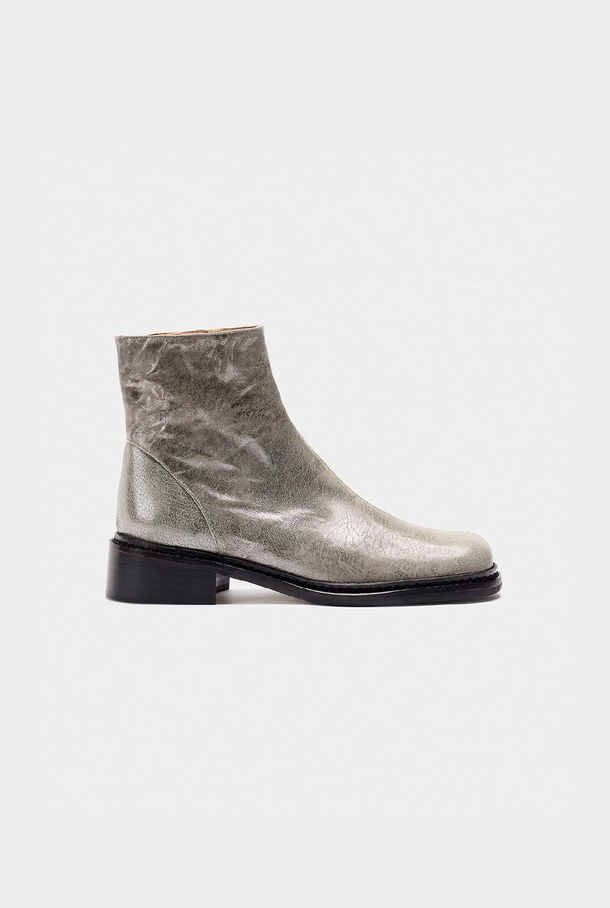 Bina Silver Boots Naguisa 