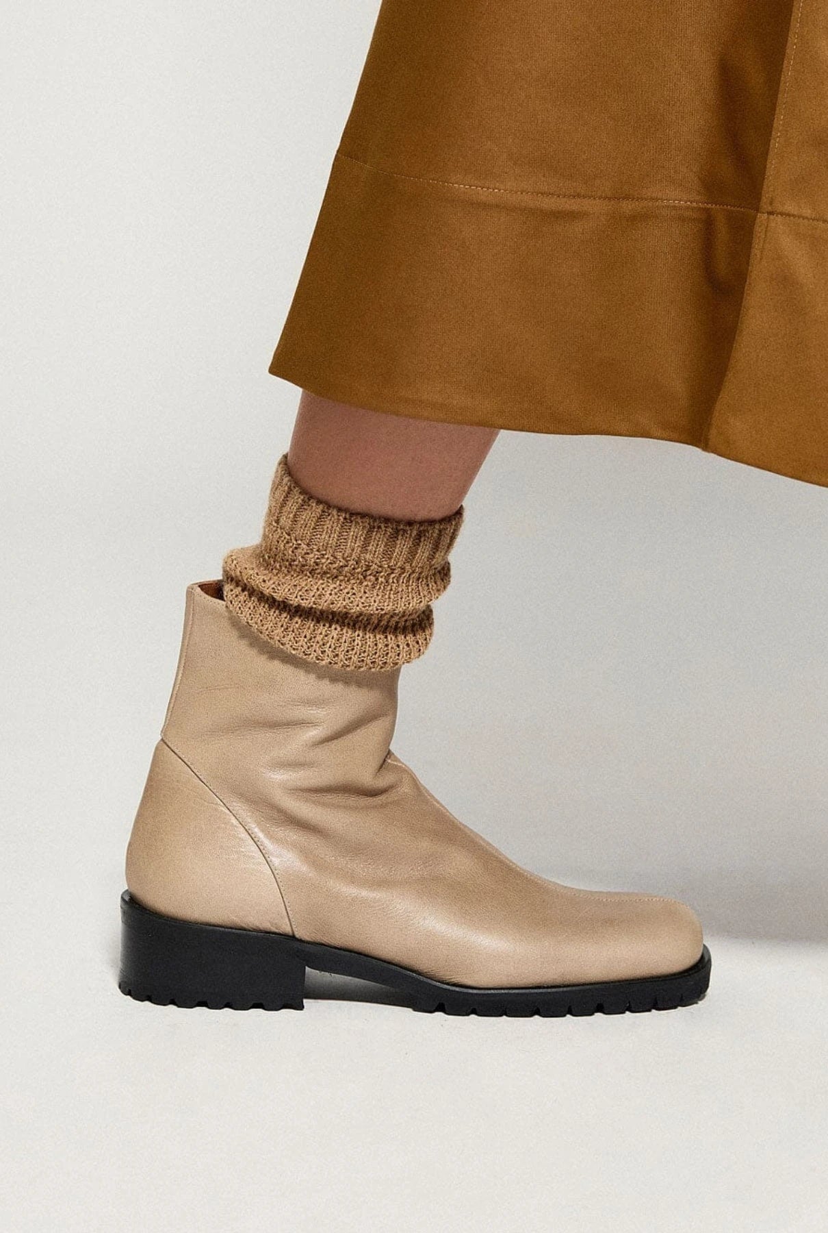 BINA TAUPE Boots Naguisa 