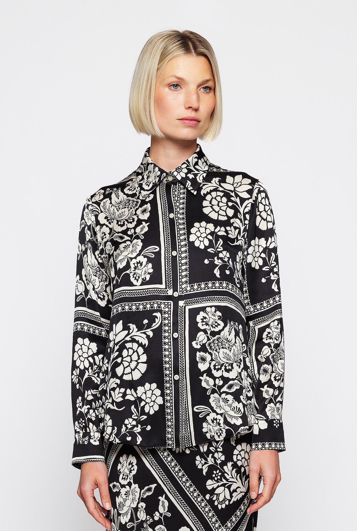 Black & white print fluid blouse Shirts & blouses Mirto 