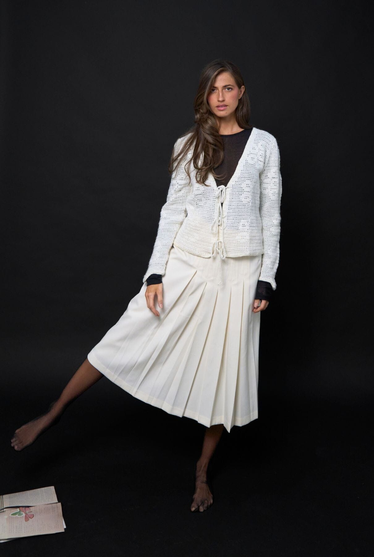 Blanco Sweaters Eiina Brand 