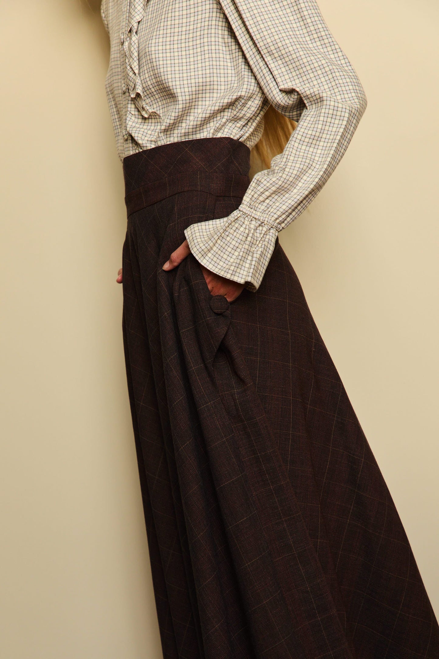 Blusa Alba Volantes Cuadros Gris y Rosa Shirts & Blouses IPA BRAND 