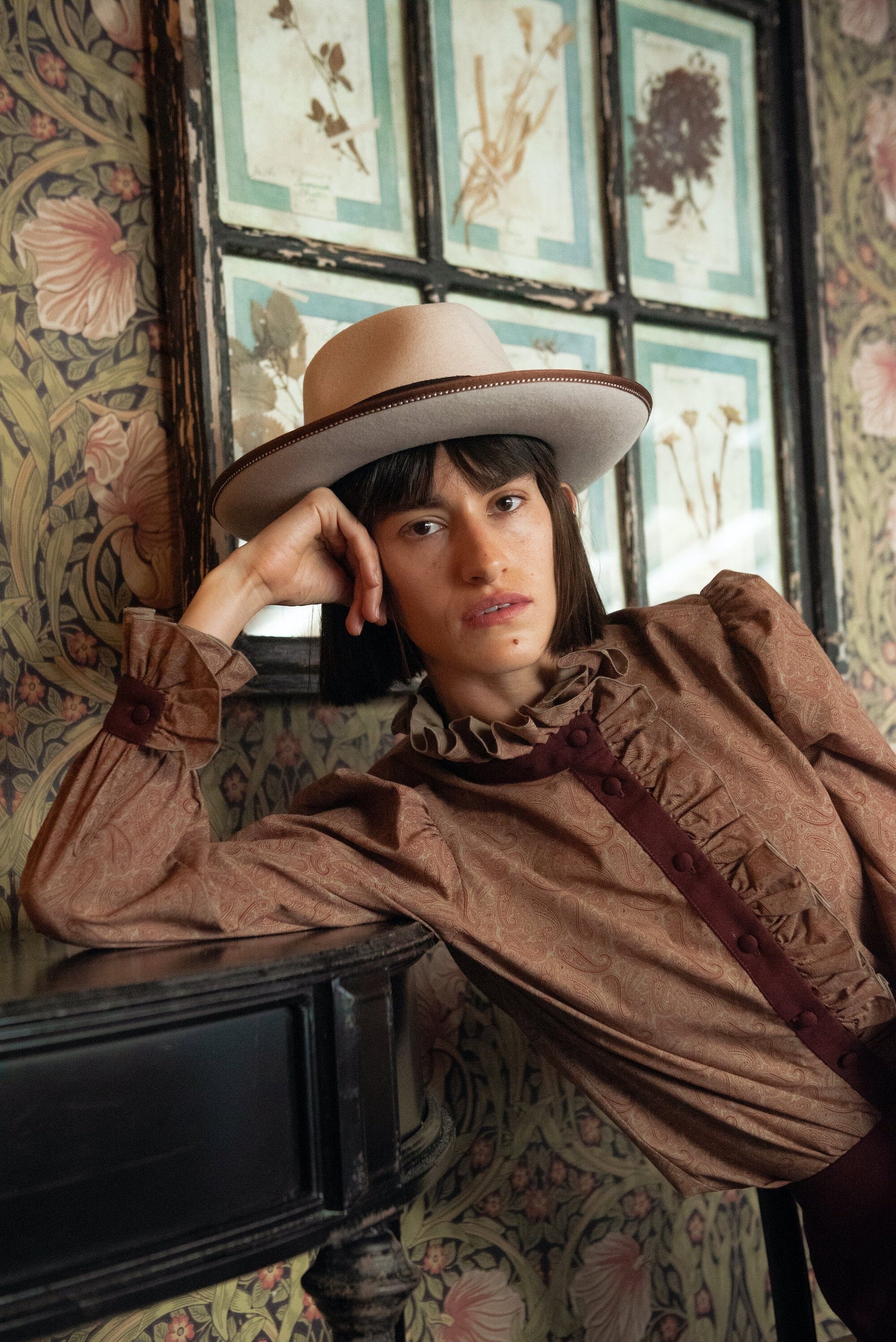 Blusa Eiger Burdeos Volante IPA BRAND 