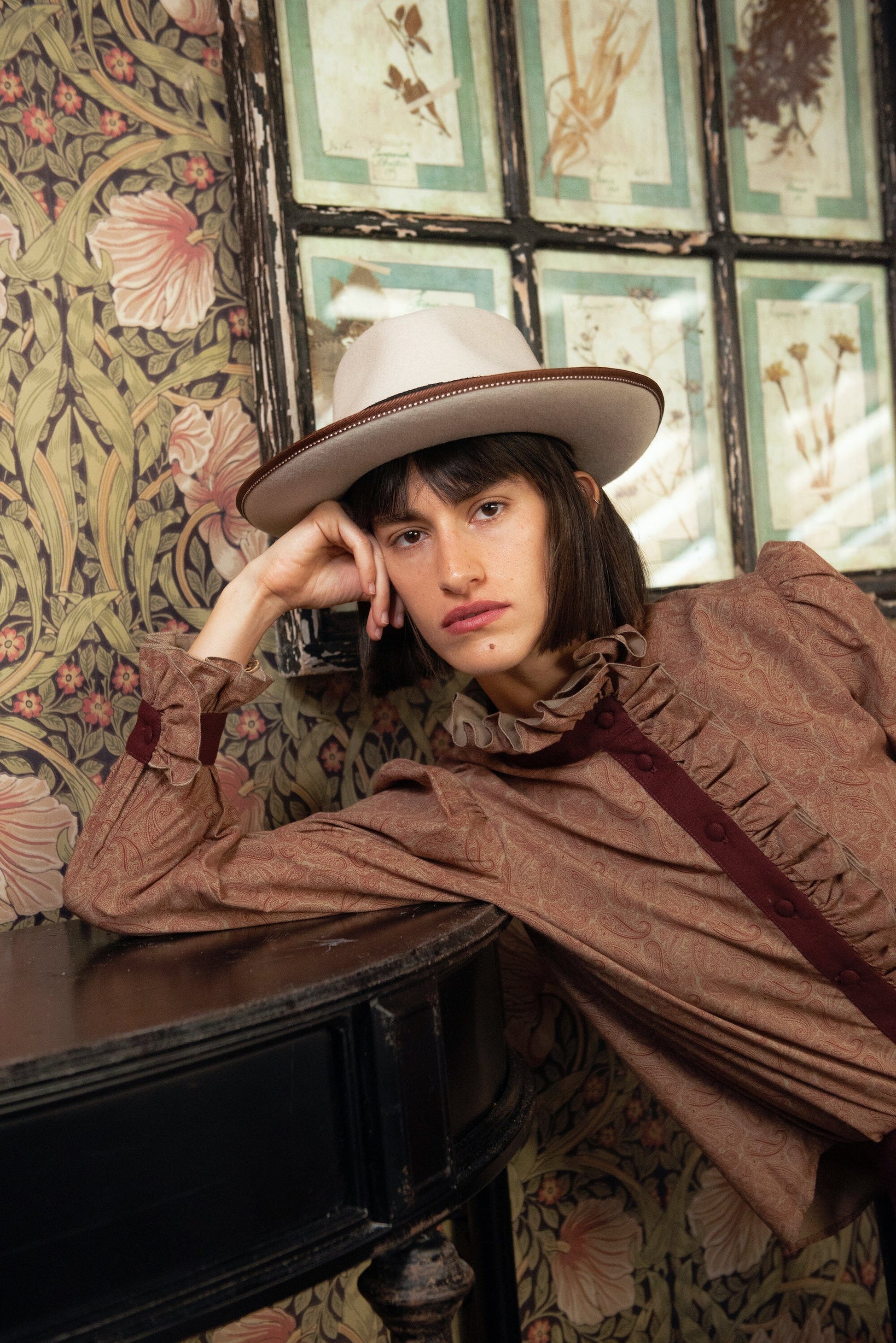 Blusa Eiger Burdeos Volante IPA BRAND 