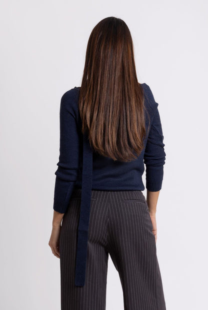 BOAT NECK SWEATER: NAVY Sweaters The Villã Concept 