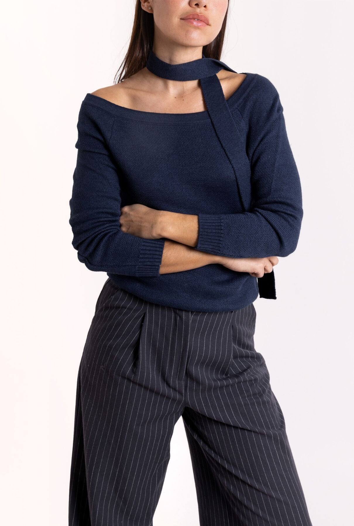 BOAT NECK SWEATER: NAVY Sweaters The Villã Concept 