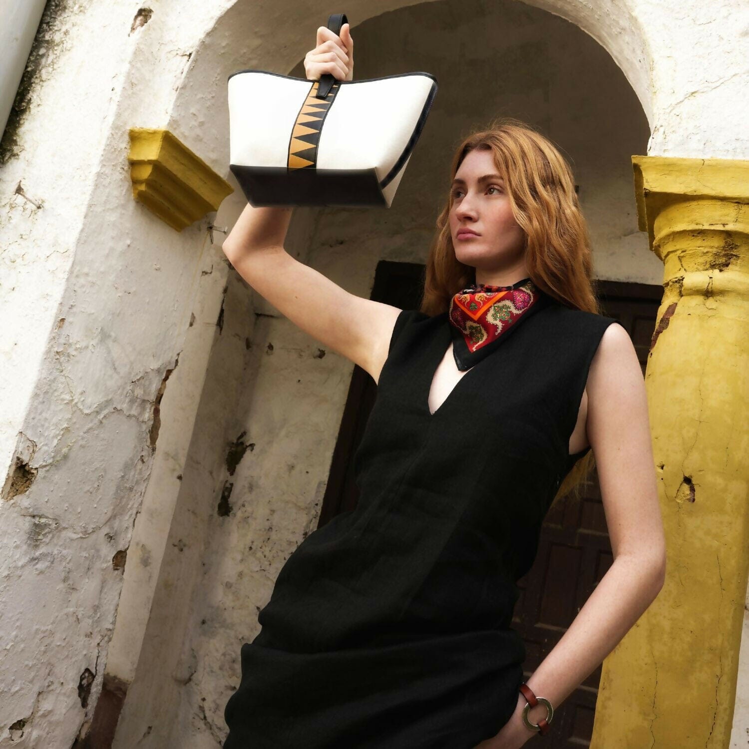 Bolso Piaffe negro Tote Bag Dorantes Harness 