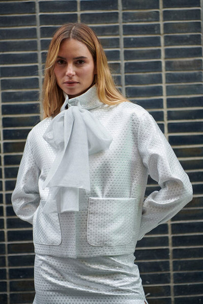 Bomber Lindsey Plateada Prendas de vestir Julise Magon 