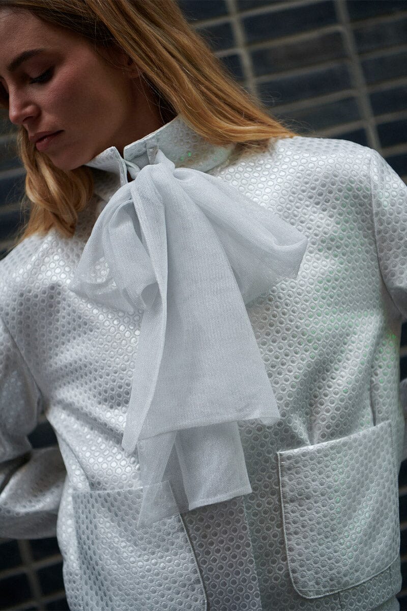 Bomber Lindsey Plateada Prendas de vestir Julise Magon 
