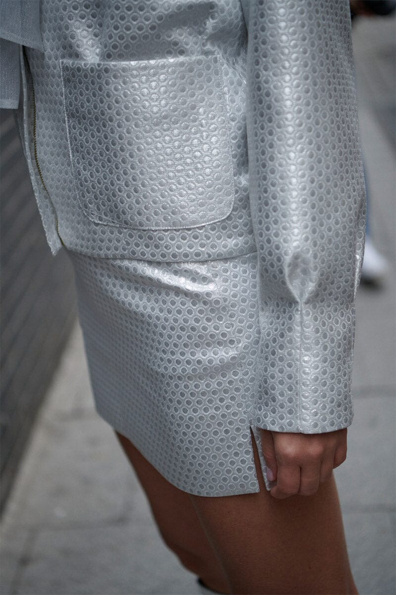 Bomber Lindsey Plateada Prendas de vestir Julise Magon 