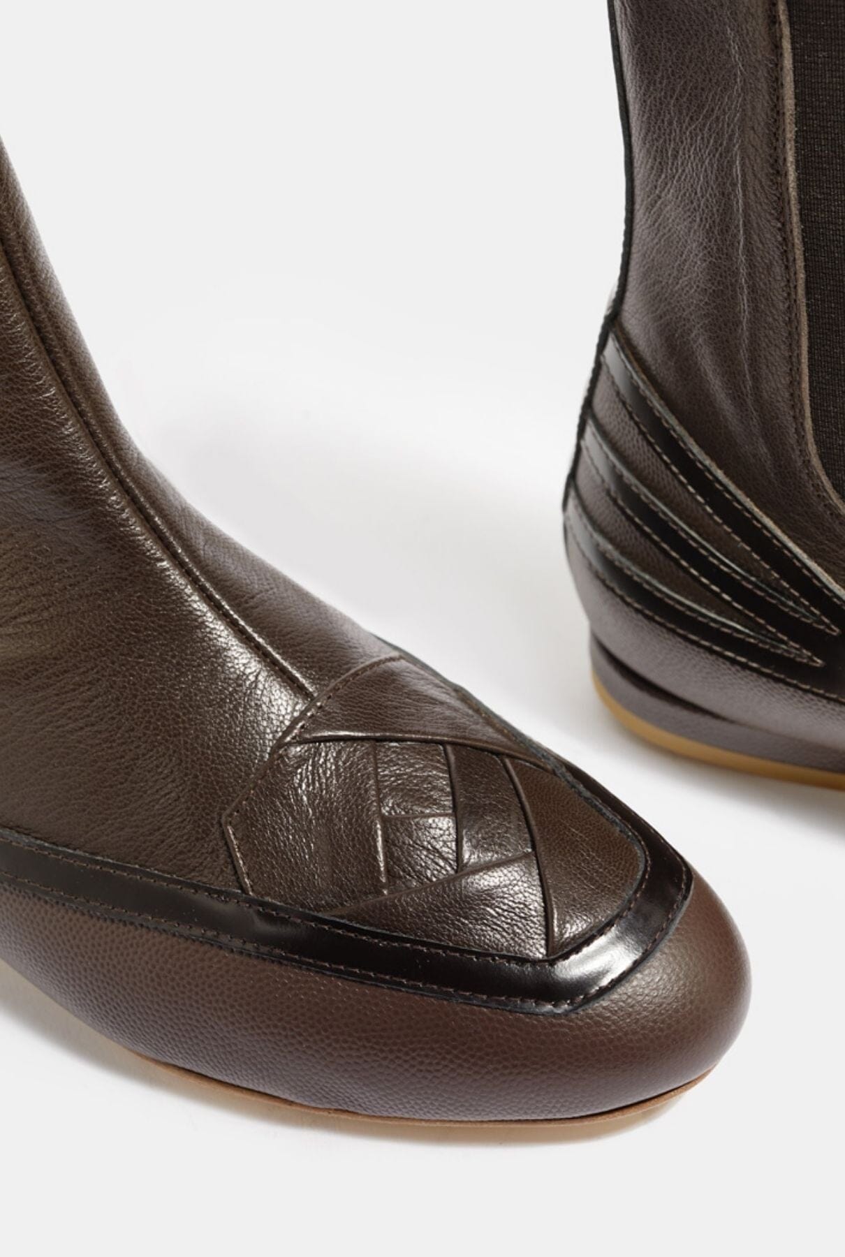 Botín AURORA negro y marrón Booties Di Bella Garcia 