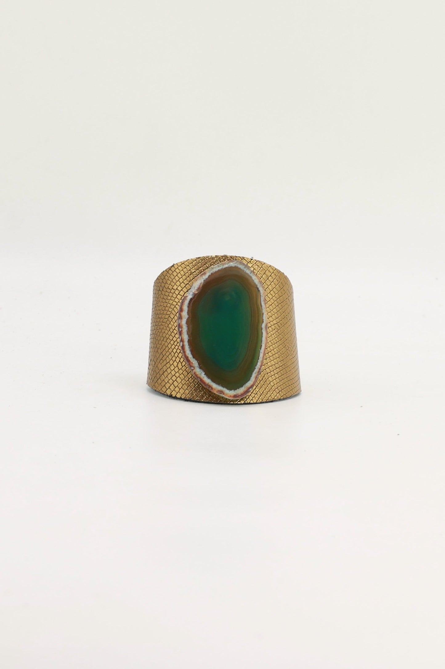 Brazalecue Grabado Dorado Ágata Verde Bracelets Ecue 