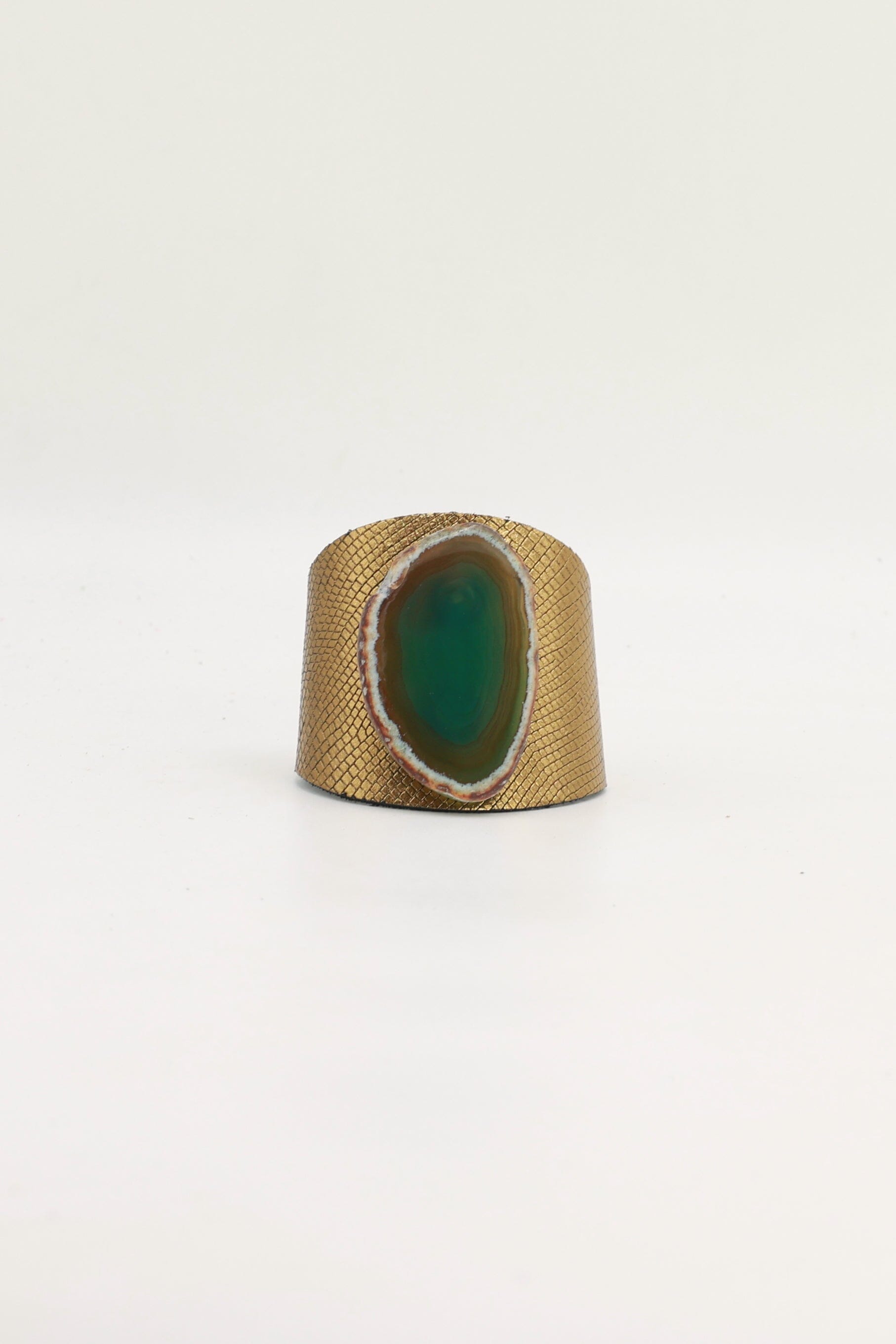 Brazalecue Grabado Dorado Ágata Verde Bracelets Ecue 