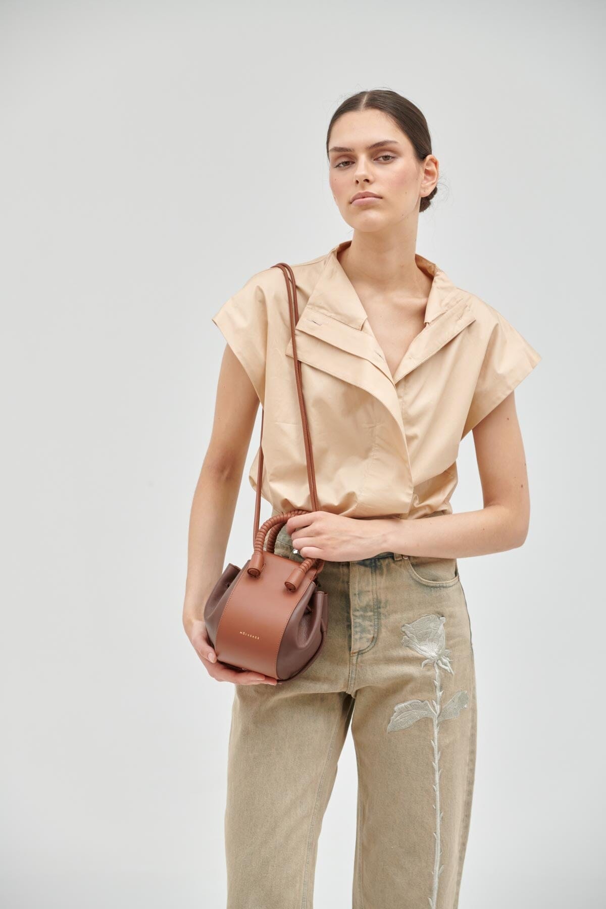 Camisa cierre lateral Beige Shirts & blouses Iki Essentials 