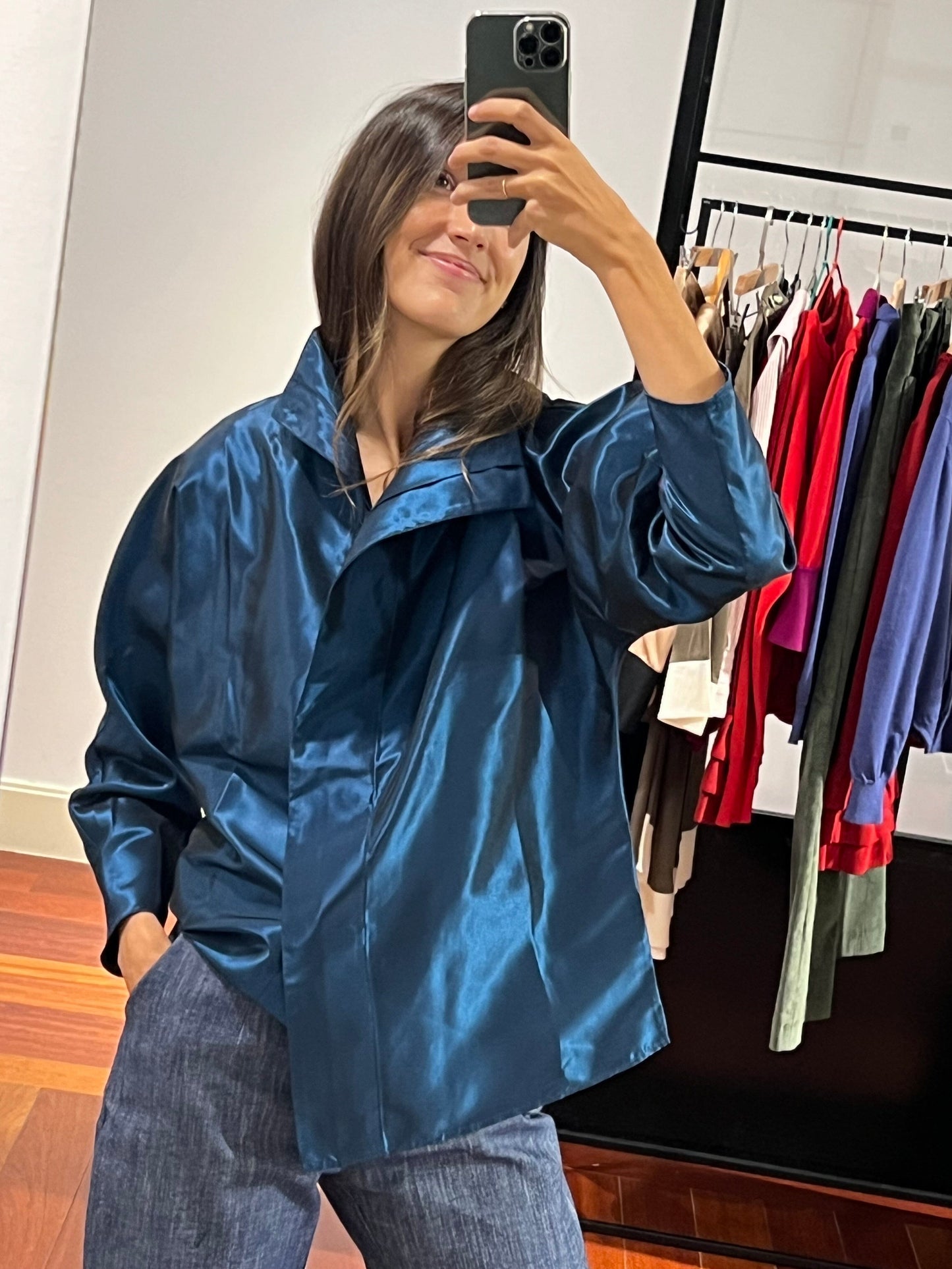 Camisa de cierre lateral tafeta azul Shirts & blouses Iki Essentials 