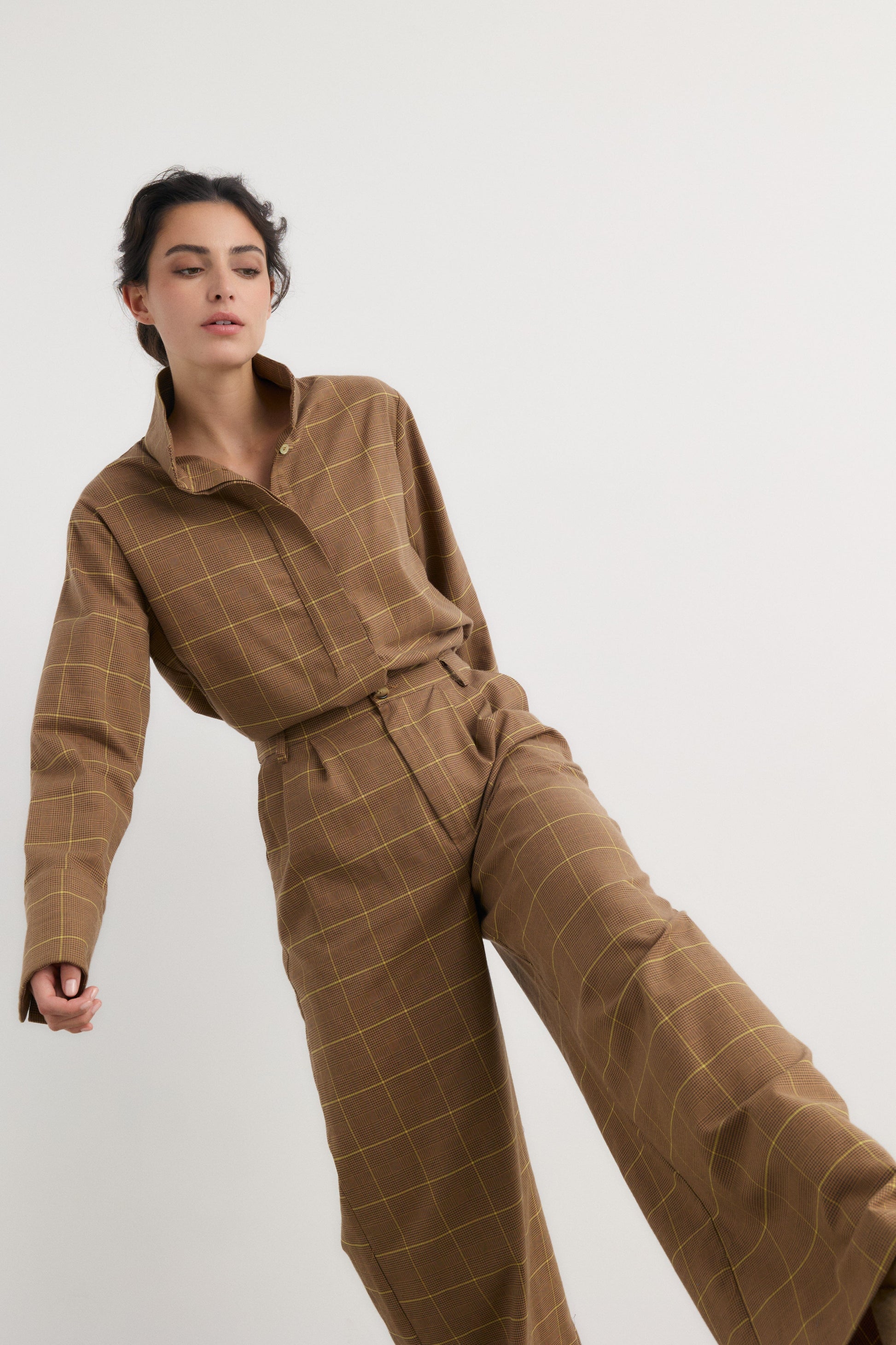 Camisa Ingrid cuadro beige Shirts & Blouses Galcon Studio 