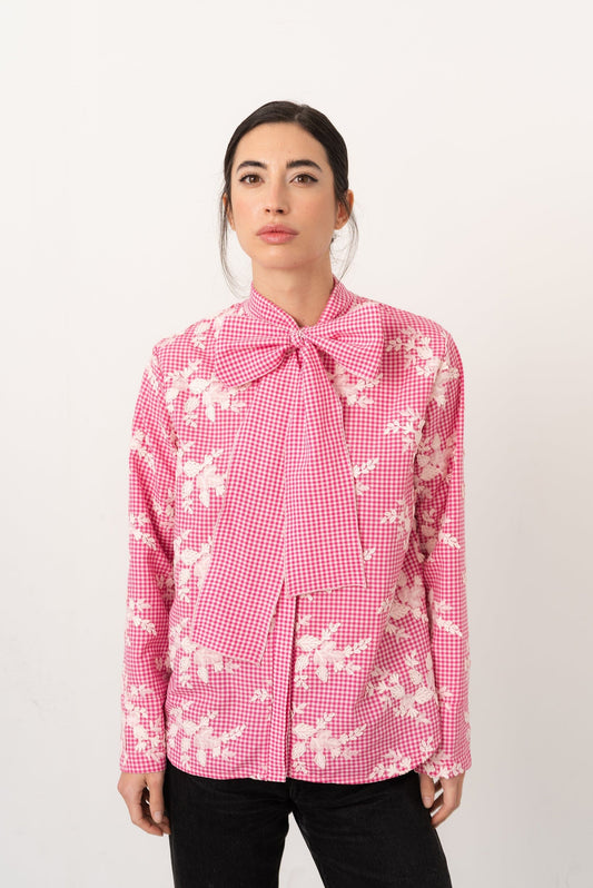 Camisa lazada bordada rosa Vano Studio 