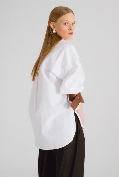 Camisa oversize blanca con cuero marrón Shirts & blouses Miguel Marinero 