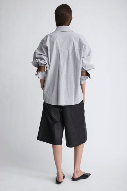Camisa oversize de algodón gris con puños de cuero Shirts & blouses Miguel Marinero 