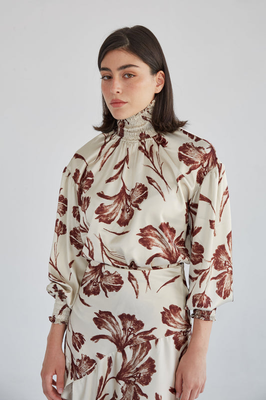Camisa Soco Flores Beis Shirts & blouses Julise Magon 