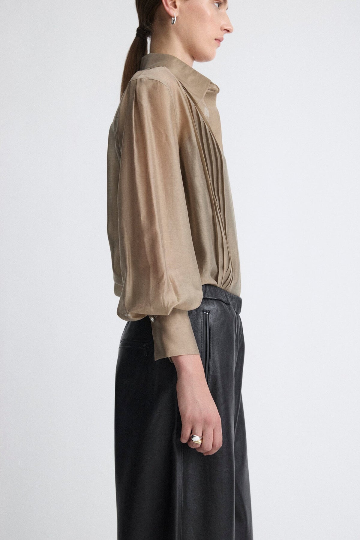Camisas con jaretas arena Shirts & blouses Miguel Marinero 