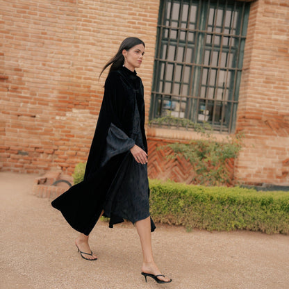 Capa terciopelo negra Capes & shawls Vano Studio 