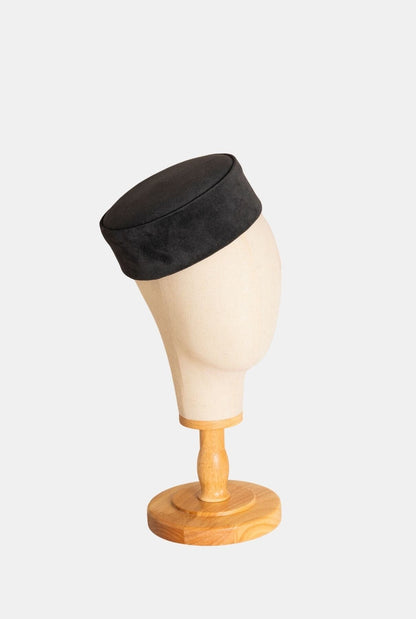 Casquete Negro Terciopelo Hats Alexia Alvarez de Toledo 