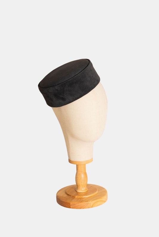 Casquete Negro Terciopelo Hats Alexia Alvarez de Toledo 