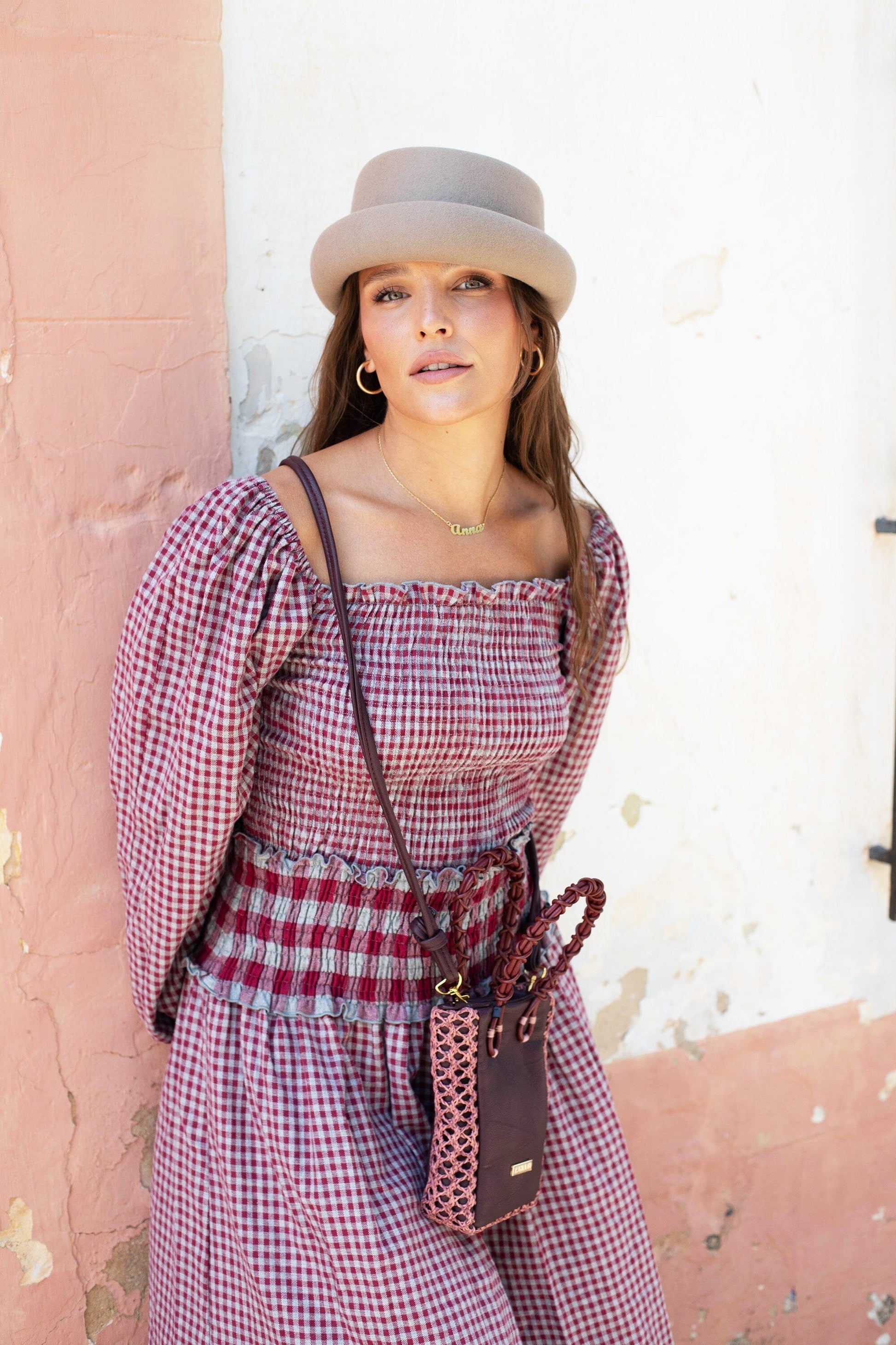 Casquete Nina burdeos Zahati 