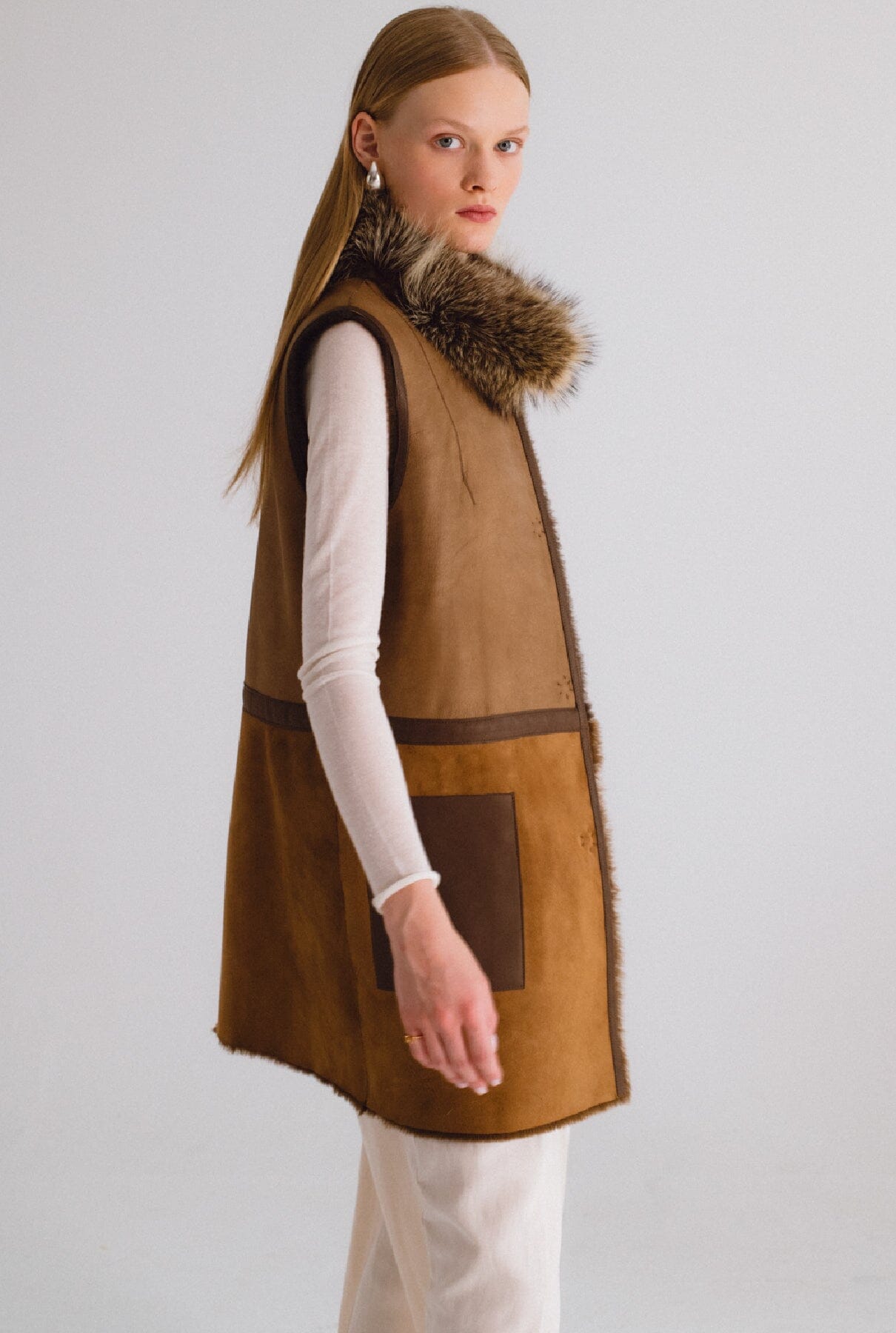 Chaleco de pelo multicolor camel Vests Miguel Marinero 