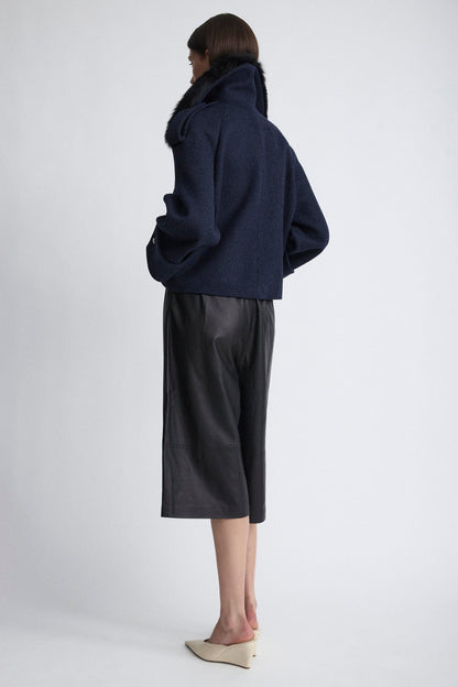 Chaqueta corta de lana y pelo azul marino Jackets Miguel Marinero 