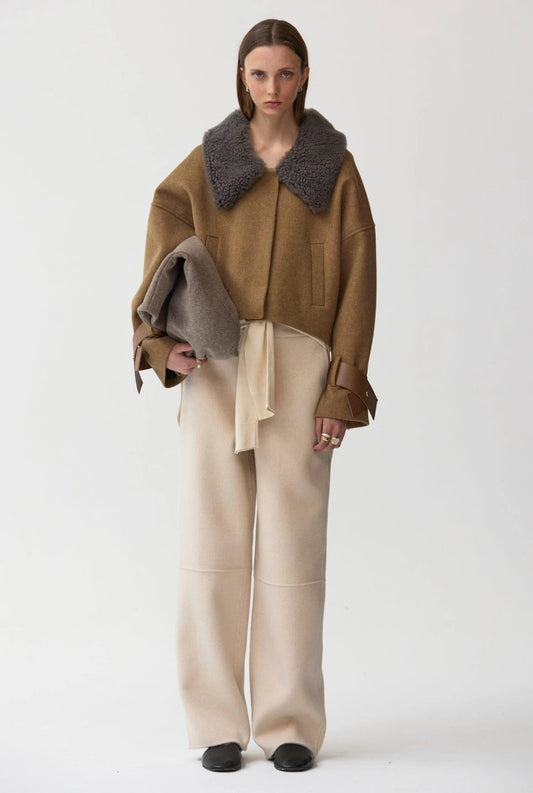 chaqueta corta de lana y pelo beige Jackets Miguel Marinero 