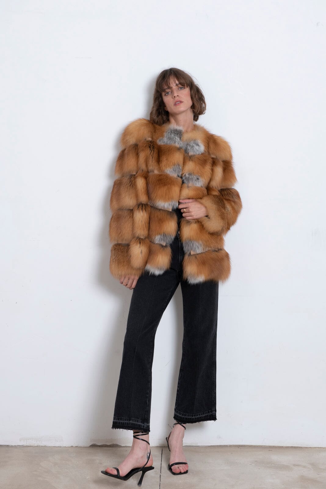 Chaqueta de pelo largo marrón Coats Miguel Marinero 