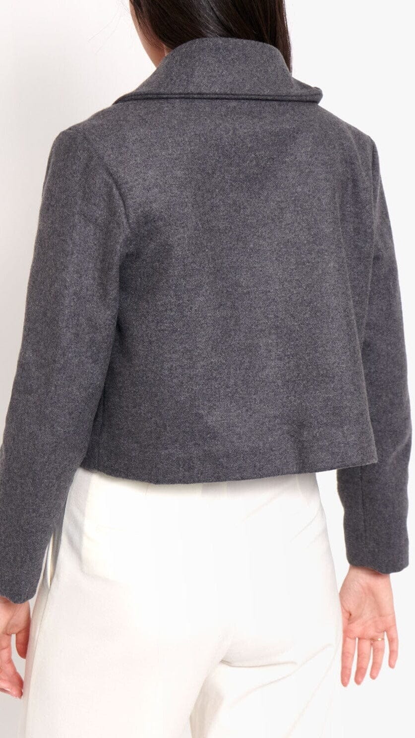 Chaqueta gris bolsillo sobrepuesto Jackets Luciana Estudio 