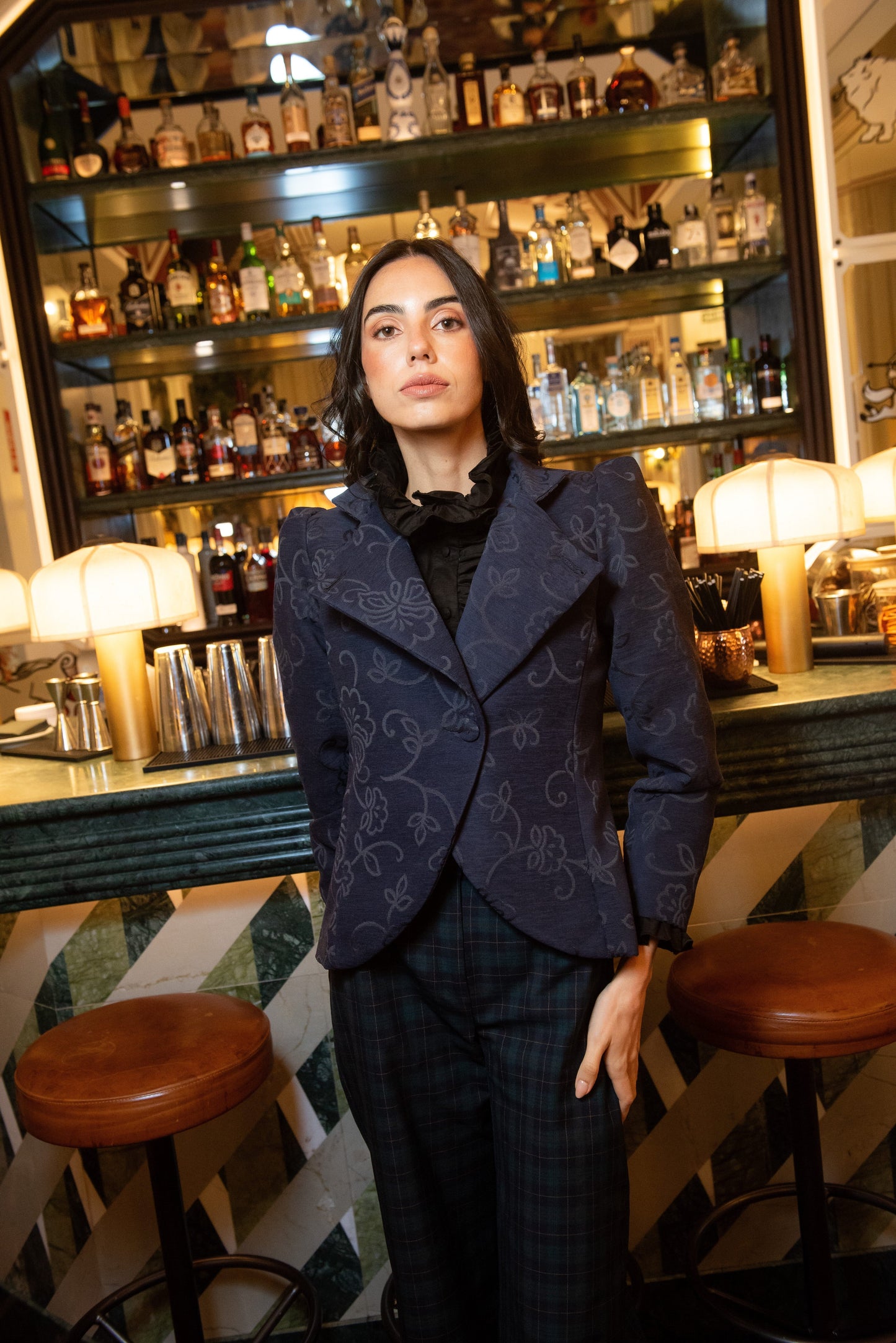 Chaqueta Hearth Azul Marino Estampado Flores Jackets IPA BRAND 