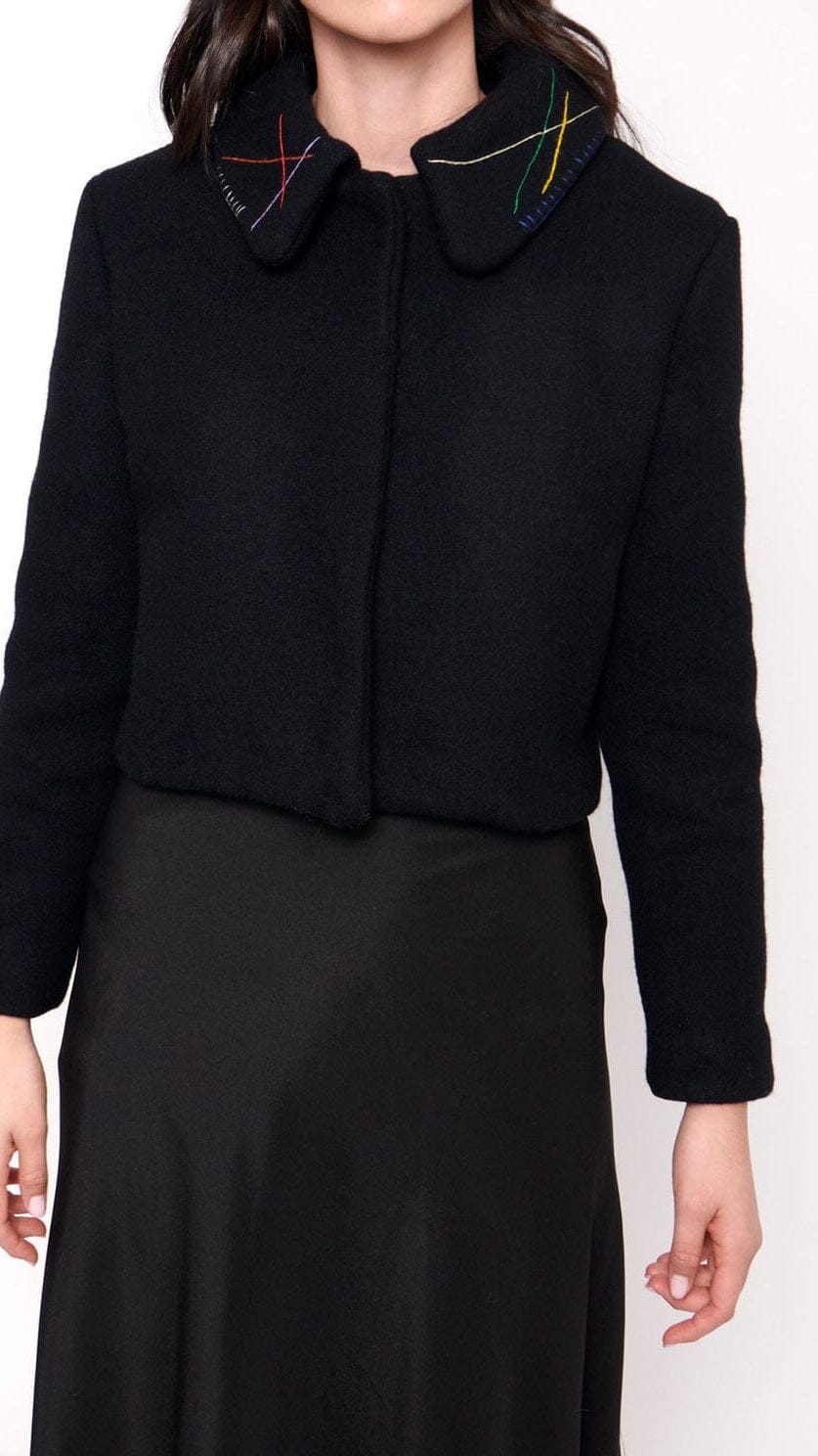 Chaqueta negra cuello bordado Jackets Luciana Estudio 