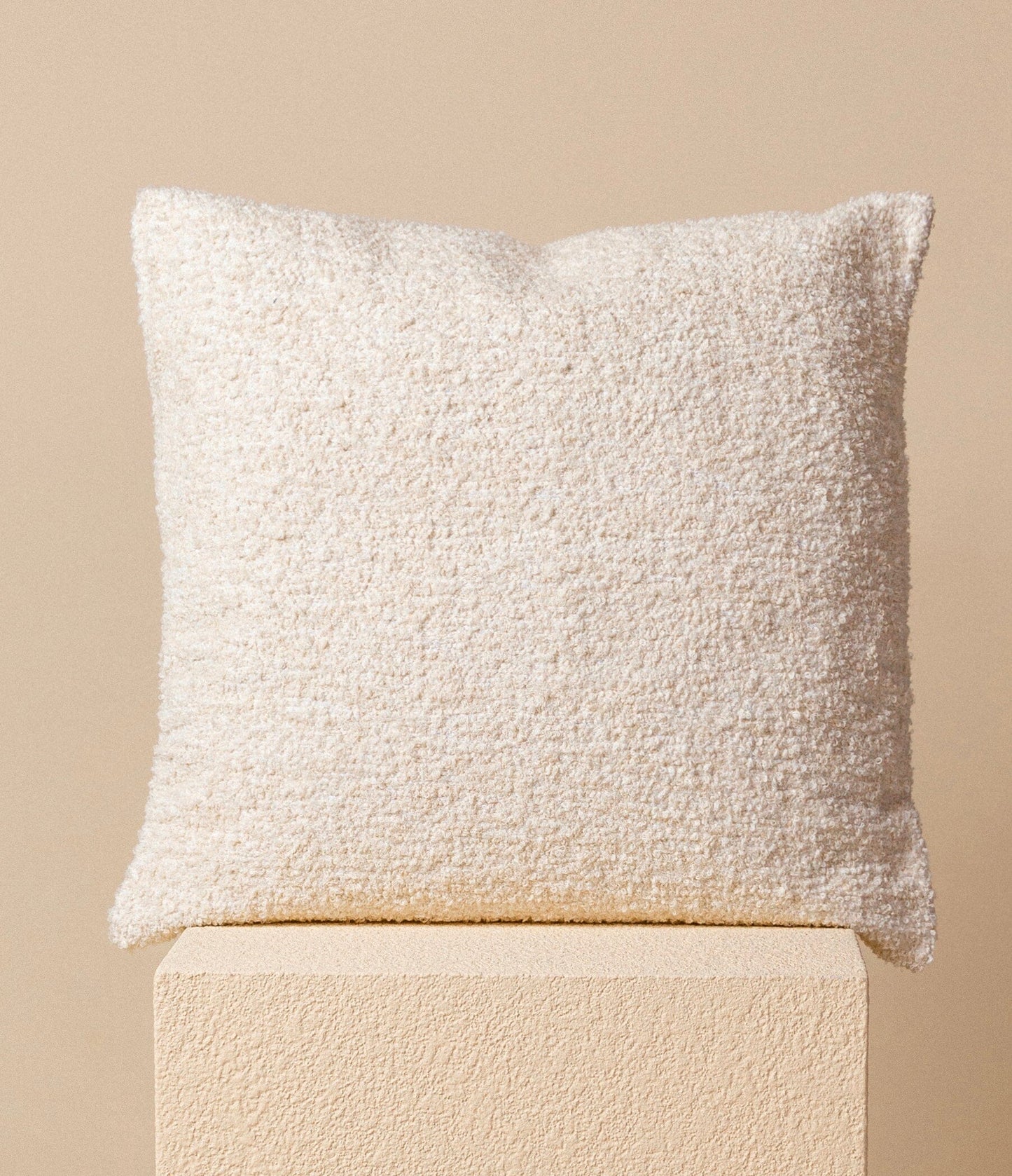 Cojín Color Crudo Cushions ELEVAA 