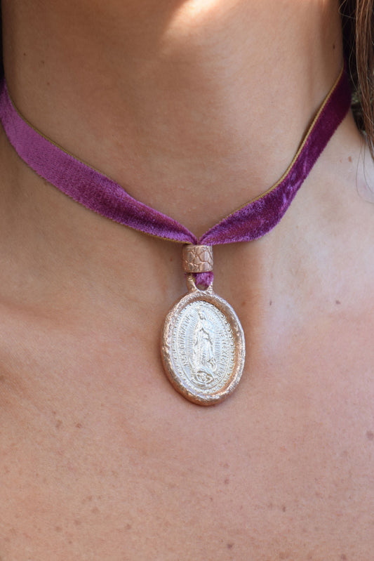 Collar Choker Virgen de Guadalupe Oro Rosa 18k Necklaces Elena Carrera 