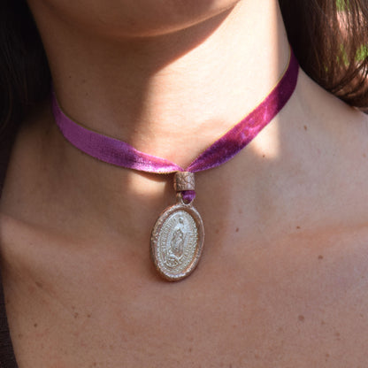 Collar Choker Virgen de Guadalupe Oro Rosa 18k Necklaces Elena Carrera 