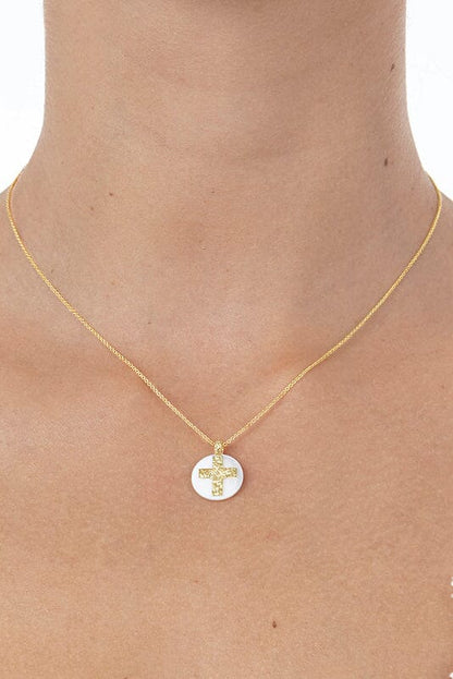 Collar Cruz Oro Amarillo 18k con Nácar Natural Necklaces Elena Carrera 