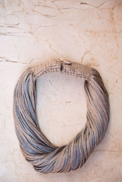 COLLAR SEDA LUREX BEIGE/ PLATA Necklaces Victoria de Talhora 