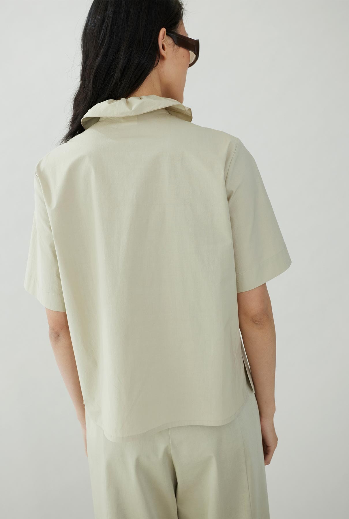 Cotton blouse with ruffle collar Tops and Blouses Tot-Hom 