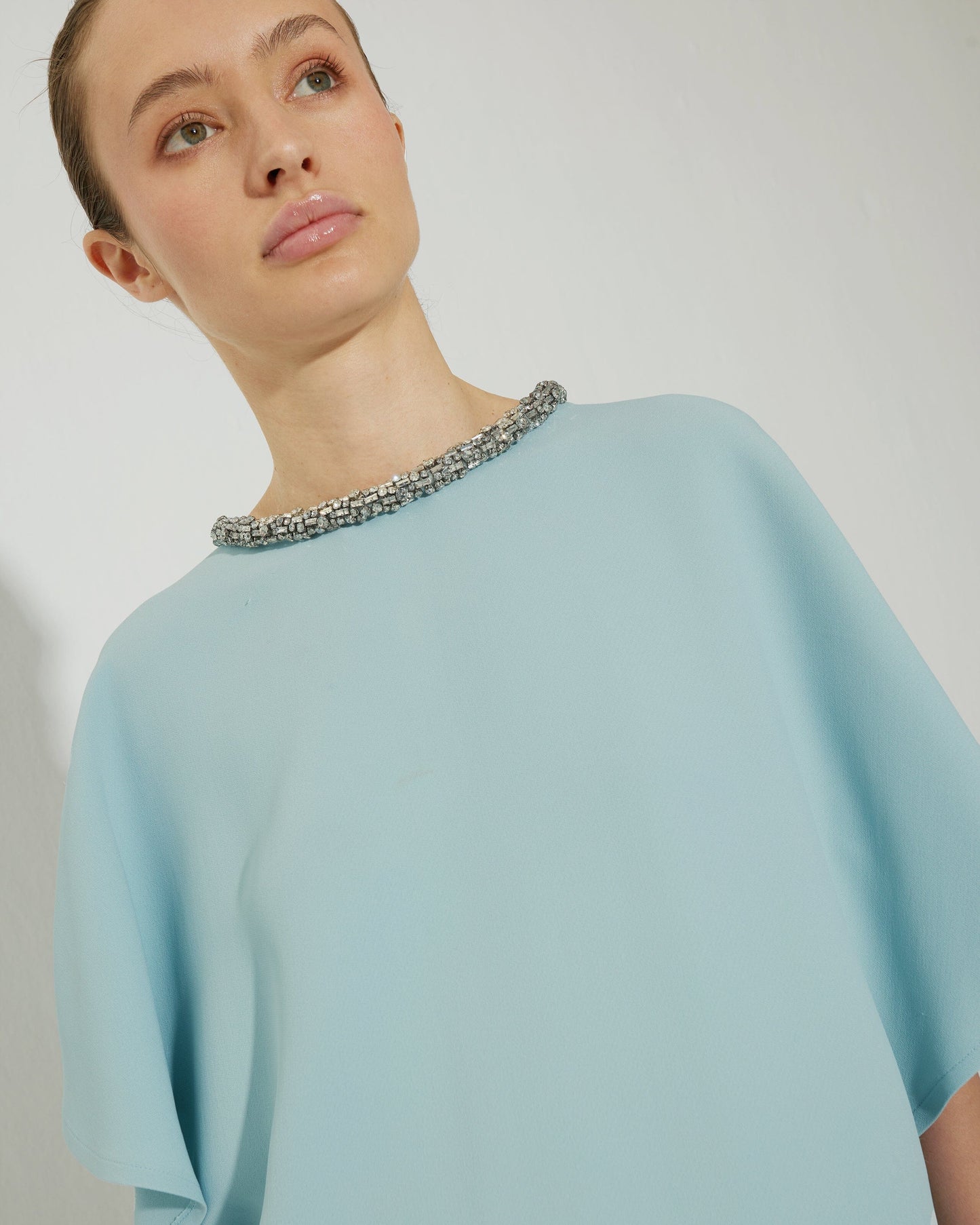 Crepe caftan with embroidery neckline. Capes & shawls Tot-Hom 