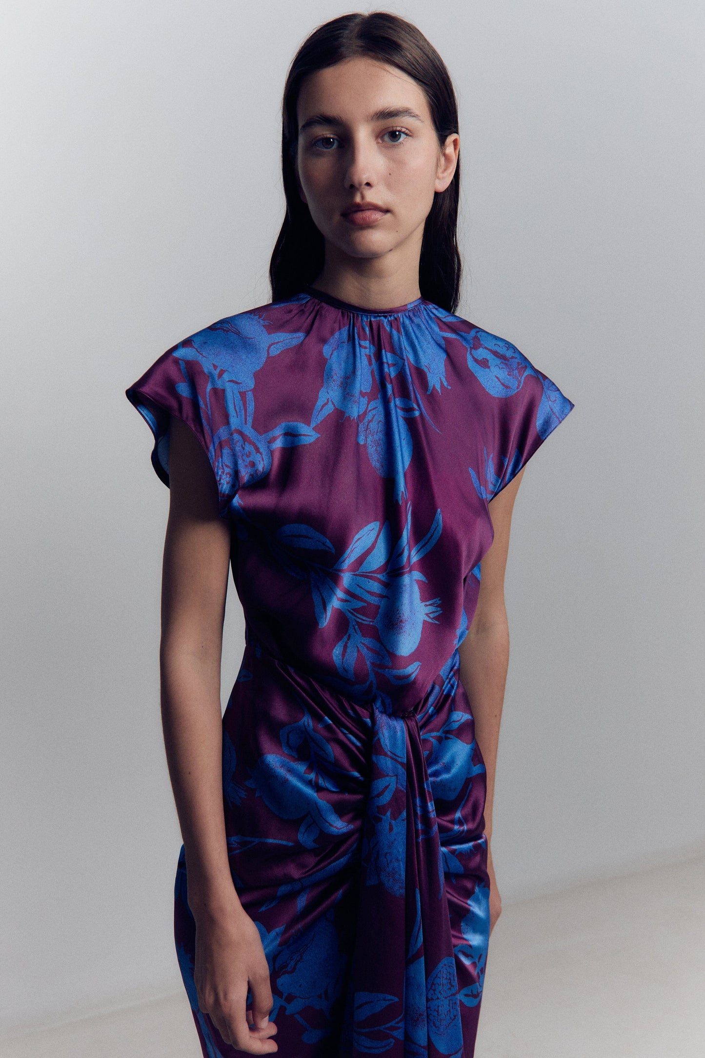 Crew-Neck Knot Dress Dresses Juan Vidal 