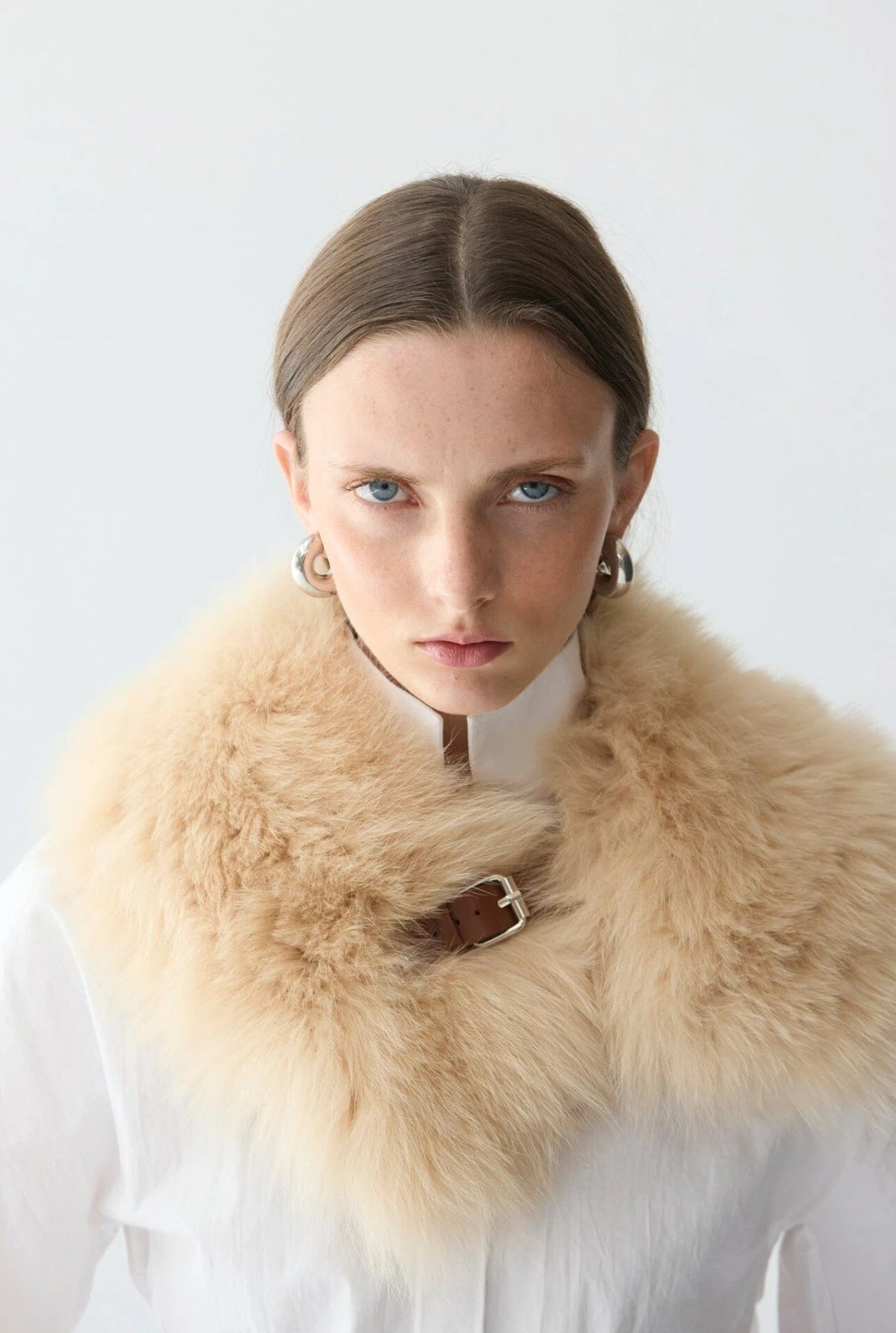 cuello de pelo camel claro Scarf Miguel Marinero 