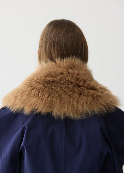 Cuello de pelo camel oscuro Miguel Marinero 